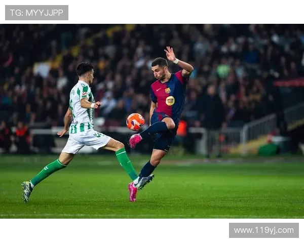 特瓦斯：巴萨需精简阵容完成注册，盛赞皇马引援潜力(1)